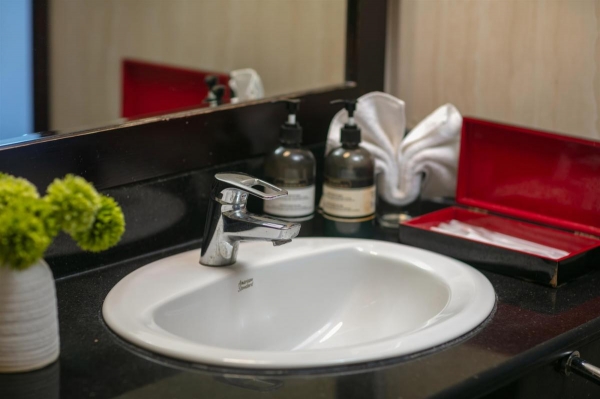 DELUXE DOUBLE ROOM WITH BALCONY